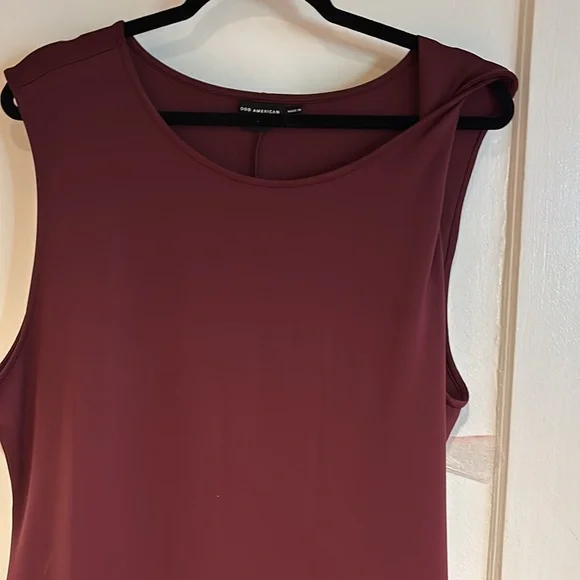 Good American, 4X nylon spandex maxi dress in Burgundy. Sleeveless back slip. - Picture 2 of 7